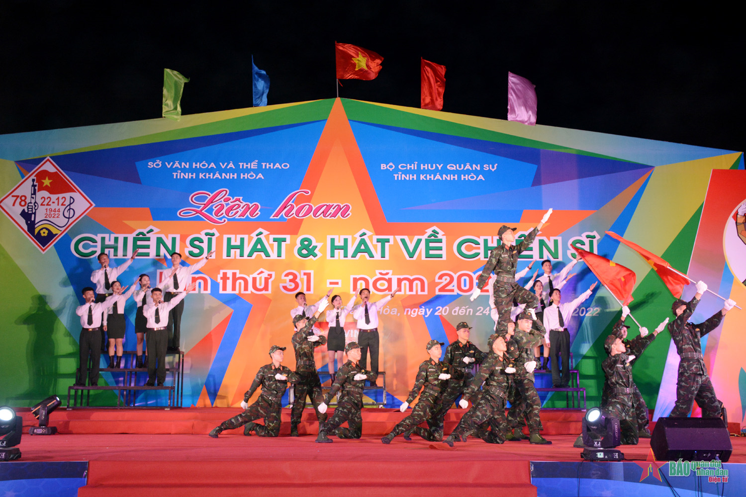 Liên hoan “Chiến sĩ hát và hát về chiến sĩ” tại Khánh Hòa