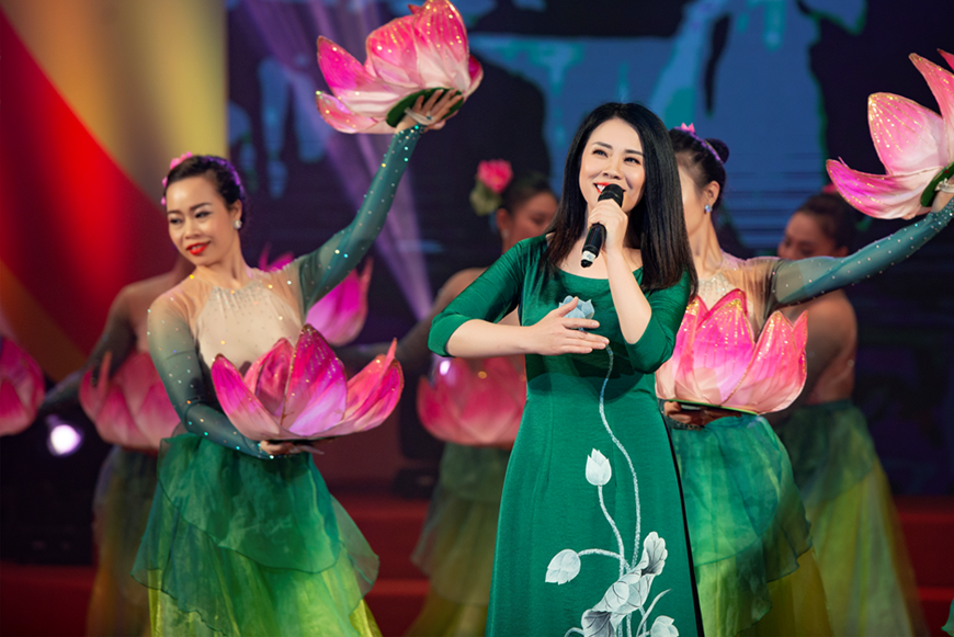 Chương trình nghệ thuật “Vang mãi bản hùng ca bầu trời” sẽ diễn ra vào lúc 20 giờ ngày 21-12