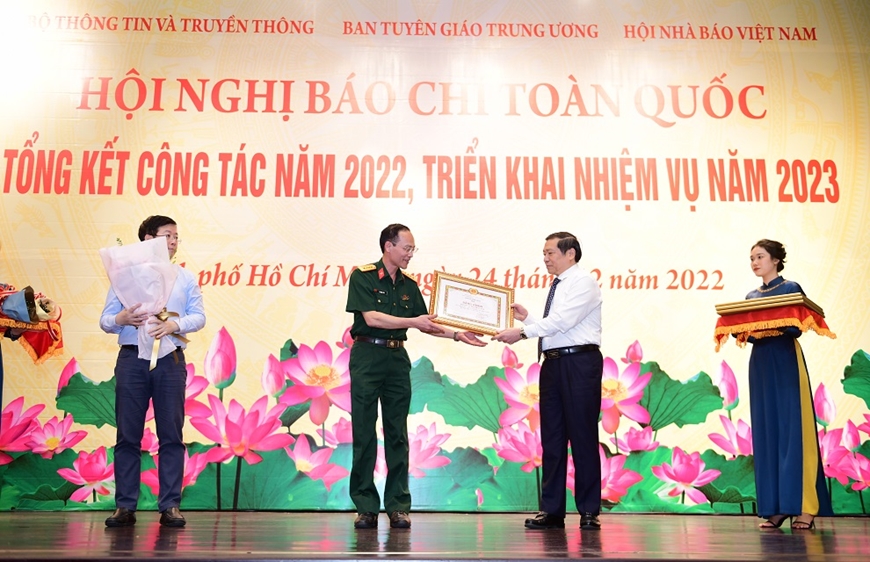 Xây dựng nền báo chí, truyền thông chuyên nghiệp, nhân văn và hiện đại trong năm 2023