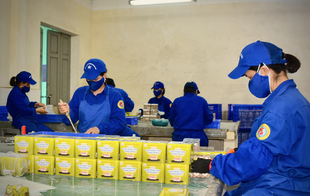  Hoàn thiện hành lang pháp lý cho công nghiệp quốc phòng: Bài 2: Khi “tấm áo” đã quá chật