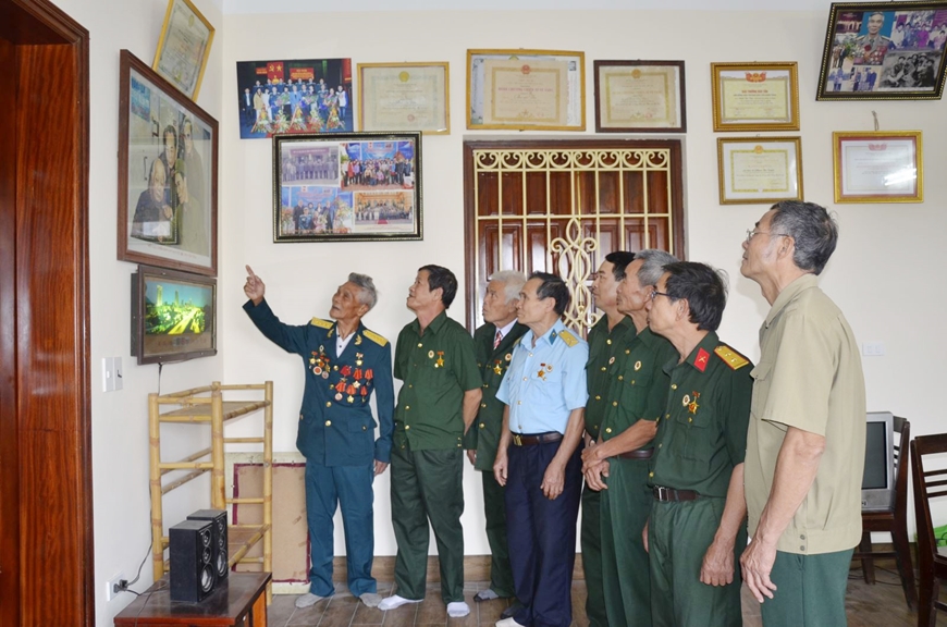 Cách đánh "Vượt nửa góc" tiêu diệt siêu pháo đài bay B-52
