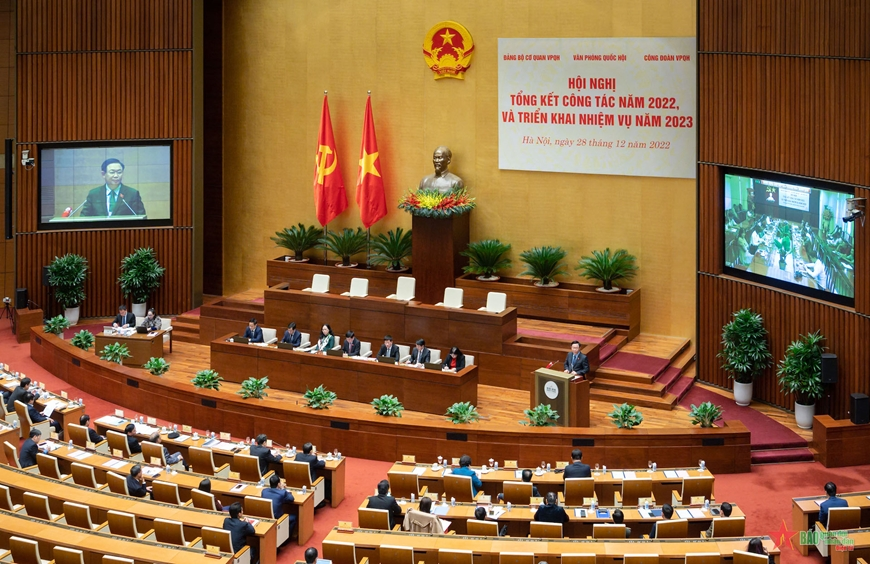 Thu hút nhân tài vào các cơ quan của Văn phòng Quốc hội