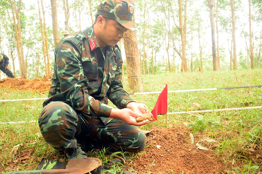 Hồi sinh vùng đất “túi bom”