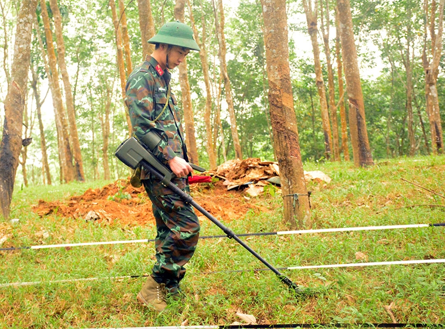 Hồi sinh vùng đất “túi bom”