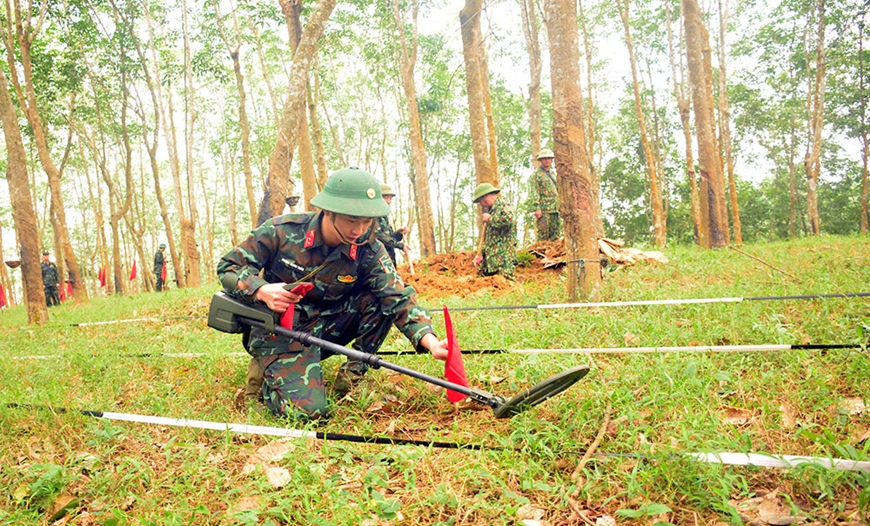 Hồi sinh vùng đất “túi bom”