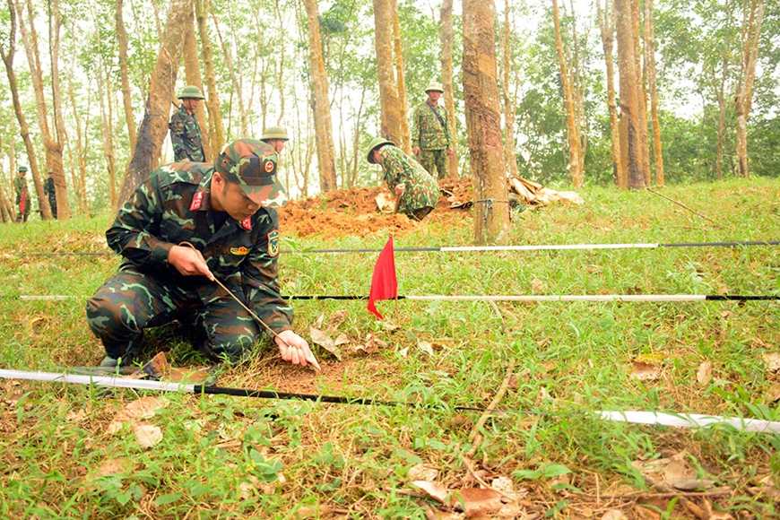 Hồi sinh vùng đất “túi bom”