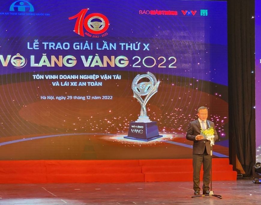 Trao giải “Vô lăng vàng” tặng 20 tập thể, 50 lái xe tiêu biểu