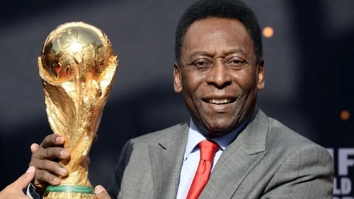 Truyền thông quốc tế ca ngợi sự nghiệp của Vua bóng đá Pelé