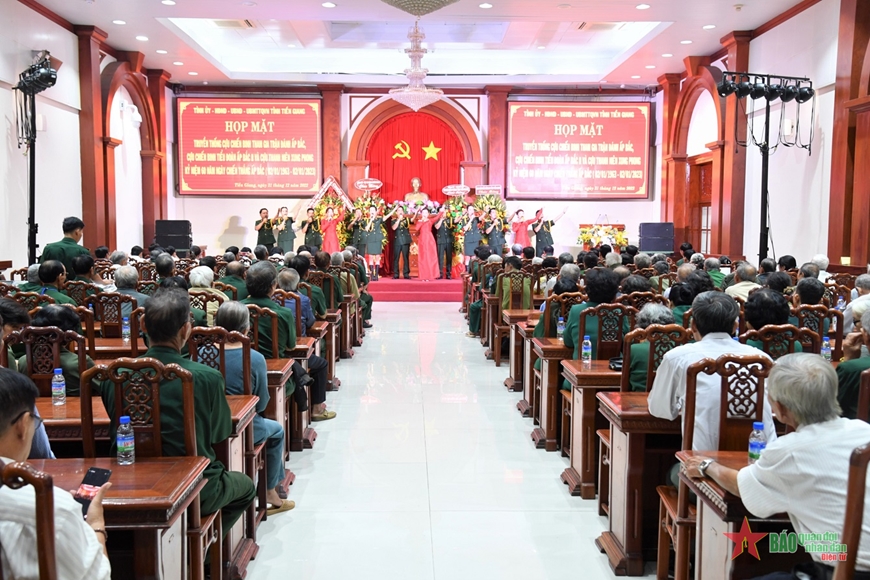 Tiền Giang: Cựu chiến binh tham gia trận đánh Ấp Bắc họp mặt truyền thống