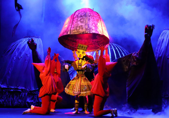 Mang hơi thở đương đại vào múa rối