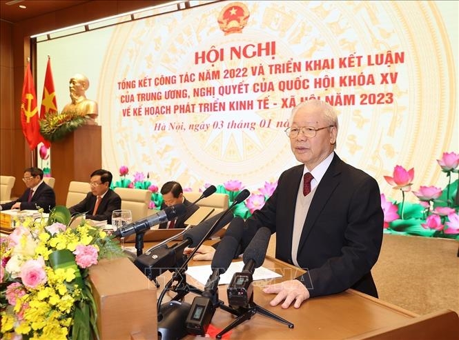 Cả nước chung sức, đồng lòng, nỗ lực phấn đấu, đưa đất nước phát triển ngày càng cường thịnh (*)