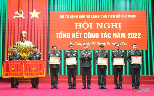 Bộ tư lệnh Bảo vệ Lăng Chủ tịch Hồ Chí Minh hoàn thành toàn diện nhiệm vụ năm 2022