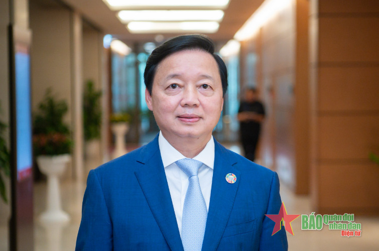 Hai đồng chí Trần Hồng Hà và Trần Lưu Quang được Quốc hội phê chuẩn bổ nhiệm giữ chức vụ Phó thủ tướng Chính phủ nhiệm kỳ 2021-2026