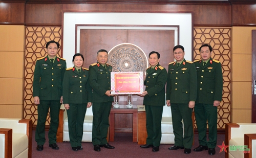 Trung tướng Lê Quang Minh chúc Tết các cơ quan, đơn vị thuộc Tổng cục Chính trị Quân đội nhân dân Việt Nam