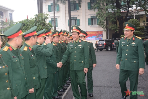 Thượng tướng Vũ Hải Sản kiểm tra công tác sẵn sàng chiến đấu và chúc Tết tại các đơn vị, địa phương