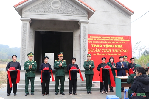 Phụ nữ Quân đội: “Đồng hành cùng phụ nữ biên cương” tại Cao Bằng