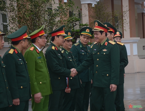 Thượng tướng Vũ Hải Sản thăm và chúc Tết các đơn vị