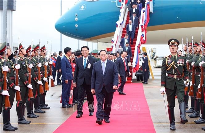 Thủ tướng Chính phủ Phạm Minh Chính bắt đầu thăm chính thức Cộng hòa dân chủ nhân dân Lào