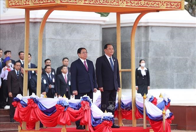 Thủ tướng Chính phủ Phạm Minh Chính bắt đầu thăm chính thức Cộng hòa dân chủ nhân dân Lào