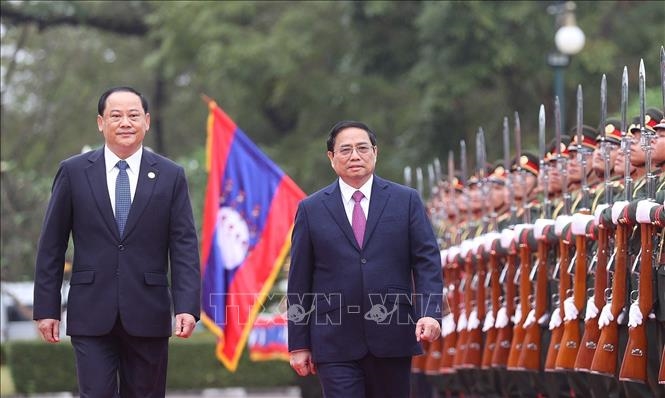 Thủ tướng Chính phủ Phạm Minh Chính bắt đầu thăm chính thức Cộng hòa dân chủ nhân dân Lào