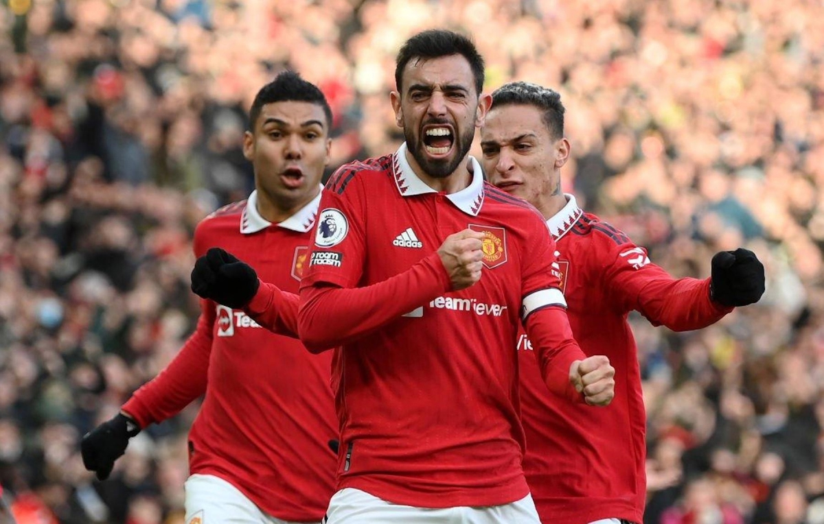 Vòng 20 Ngoại hạng Anh: MU ngược dòng, Liverpool thua bạc nhược
