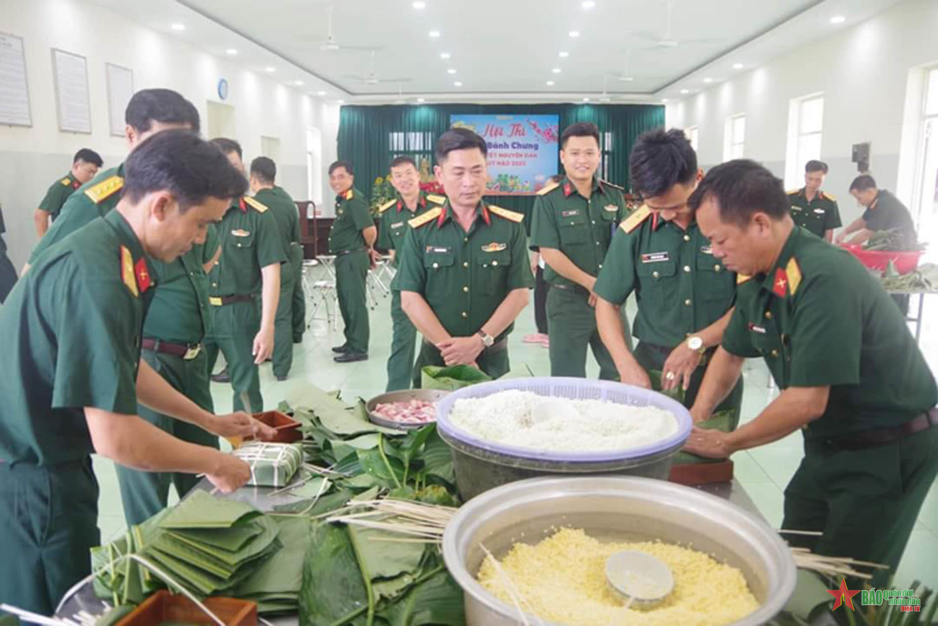 Sư đoàn 317 (Quân khu 7) tổ chức hội thi “Gói bánh chưng”