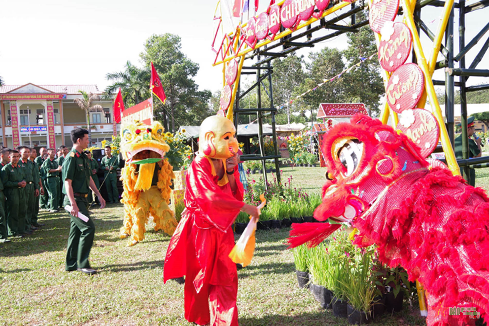 Sôi nổi hoạt động vui Xuân Quý Mão 2023 tại Sư đoàn 5