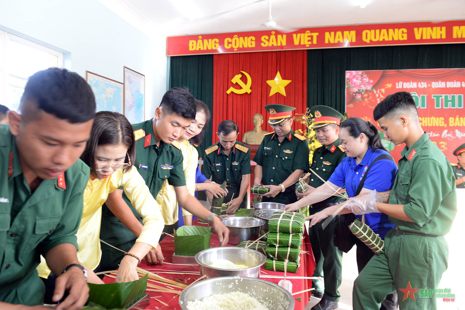 Tưng bừng ngày Tết của bộ đội pháo binh