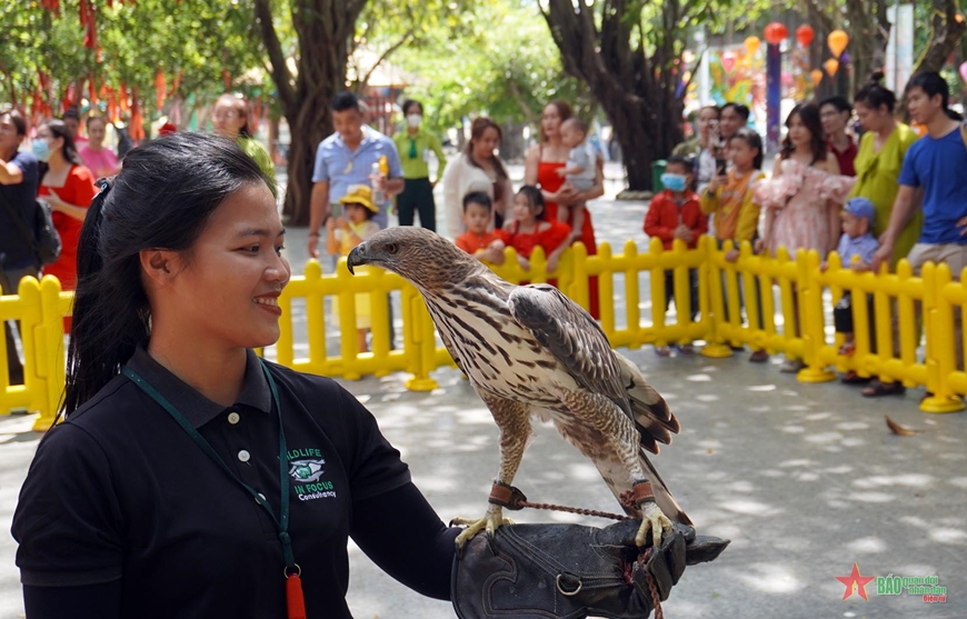 Đặc sắc lễ hội mùa xuân năm Quý Mão tại Suối Tiên