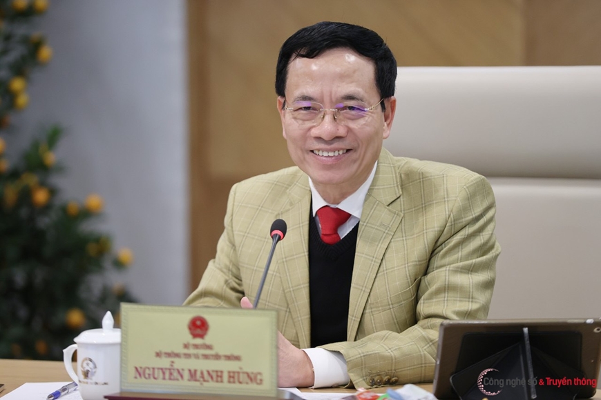  Bộ trưởng Bộ Thông tin và Truyền thông Nguyễn Mạnh Hùng tại buổi gặp mặt ngày 16-1. Ảnh: CT news
