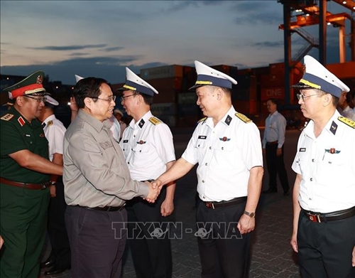 Thủ tướng Phạm Minh Chính dự lễ phát lệnh ra quân sản xuất đầu năm tại Tân Cảng-Cát Lái

