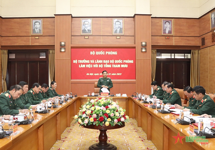 Đại tướng Phan Văn Giang và lãnh đạo Bộ Quốc phòng làm việc với Bộ Tổng Tham mưu Quân đội nhân dân Việt Nam