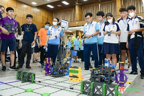 Việt Nam có 20 đội tham gia Giải vô địch thế giới VEX Robotics World Championship 2023 tại Hoa Kỳ