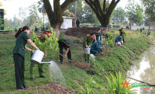Bộ đội Biên phòng tỉnh Kiên Giang trồng hơn 3.500 cây xanh
