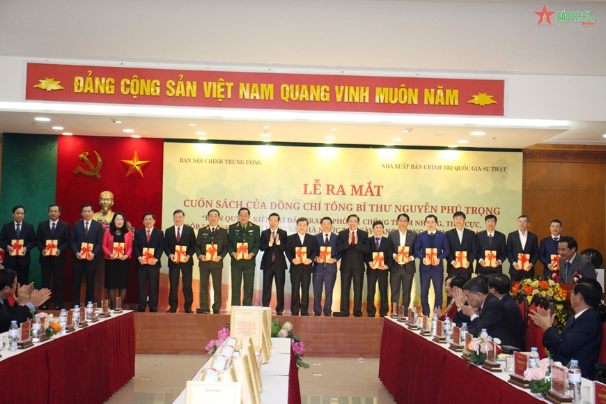 Ra mắt cuốn sách quý về phòng, chống tham nhũng, tiêu cực của Tổng Bí thư Nguyễn Phú Trọng