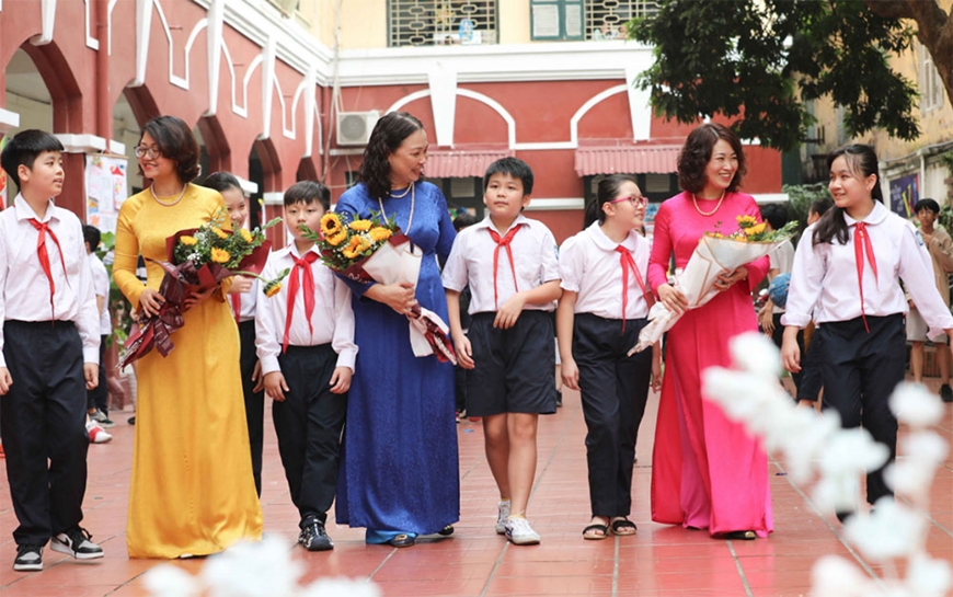 Nuôi dưỡng nhân tài nhà giáo