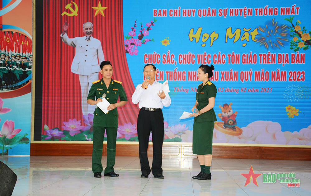 Ấm tình quân dân, đạo đời gắn kết