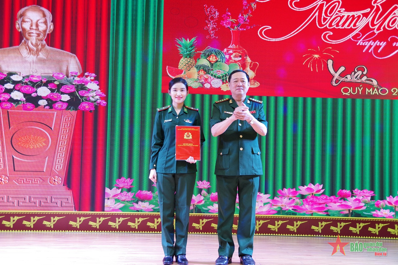 “Vì sao tôi tình nguyện nhập ngũ?” - Câu chuyện thứ mười lăm: Tôi đã trở thành đồng đội của bố