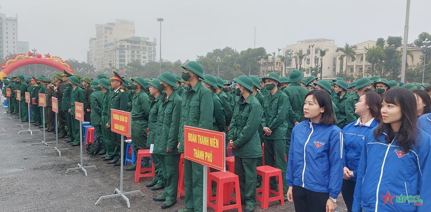 TRỰC TIẾP: Lễ giao, nhận quân năm 2023