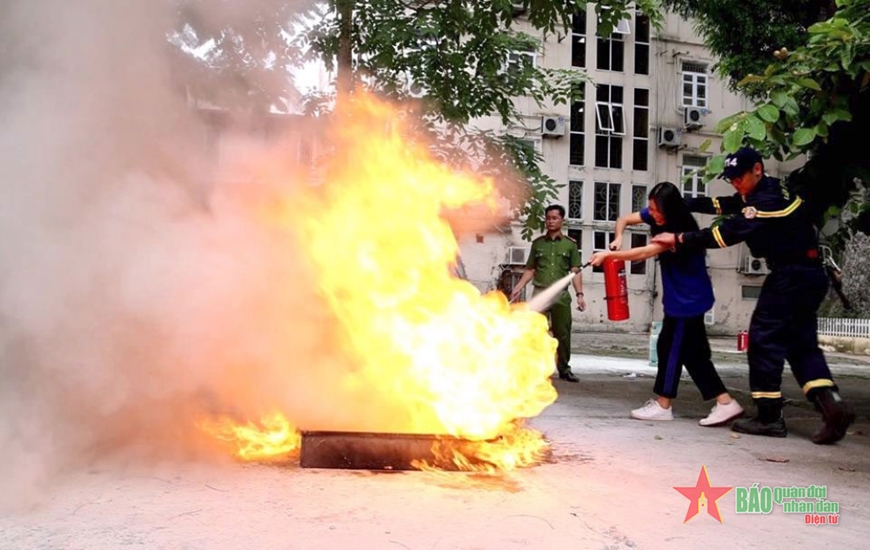 Hà Nội: Bảo đảm an toàn tuyệt đối về cháy, nổ tại các mục tiêu trọng điểm, các sự kiện quan trọng