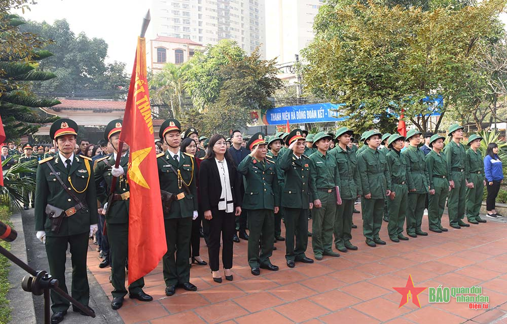 Tiếp lửa tòng quân