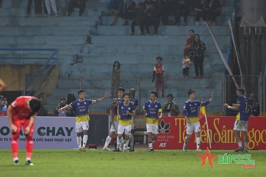 CLB Hà Nội 2-0 CLB Công an Hà Nội: Chiến thắng thuyết phục