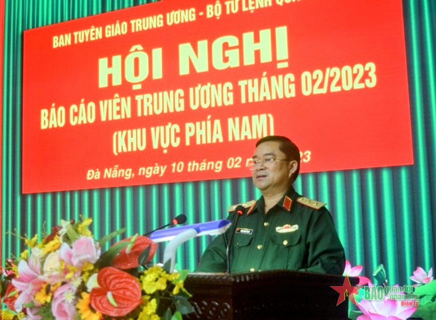 Hội nghị Báo cáo viên Trung ương khu vực phía Nam