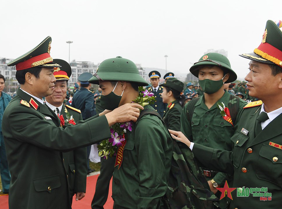 Bản tin thời sự tổng hợp tuần qua: Sôi nổi lễ giao, nhận quân; địa phương nào làm tốt?