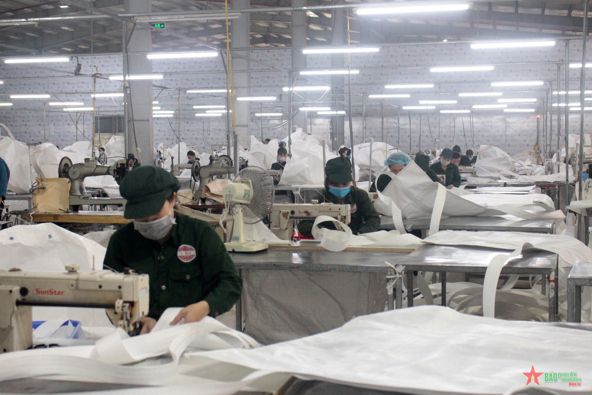 Niềm tin mới, khí thế mới

