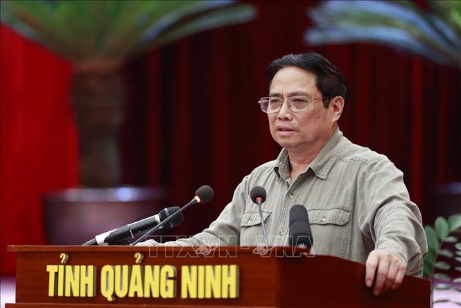 Thủ tướng Phạm Minh Chính: Cần tạo thương hiệu về một Quảng Ninh giàu có và sạch, đẹp