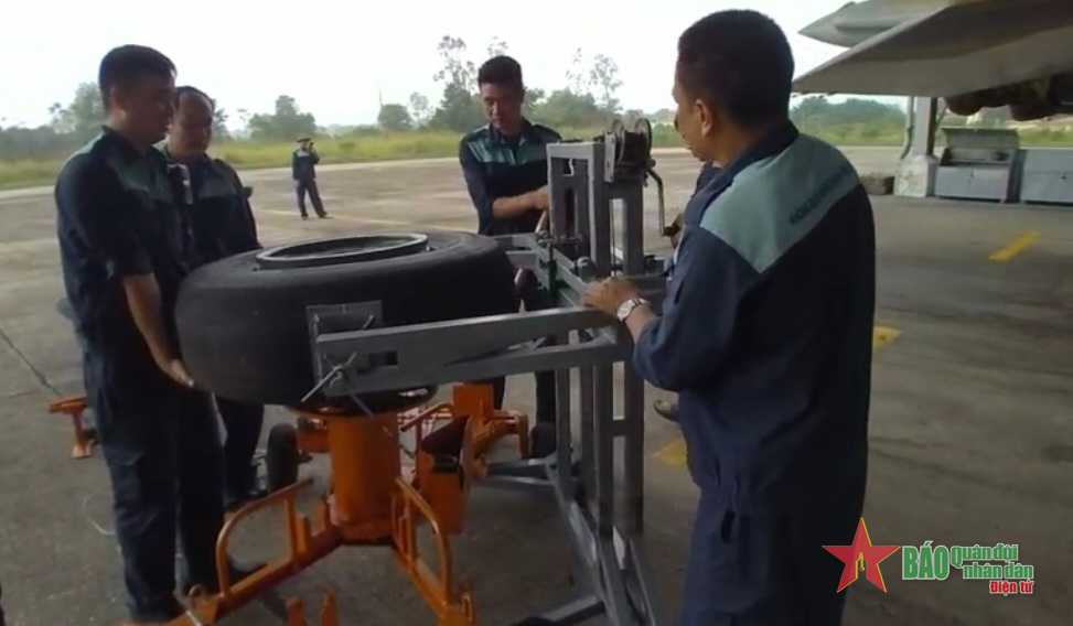 Chiếc xe sáng kiến ở Trung đoàn 923