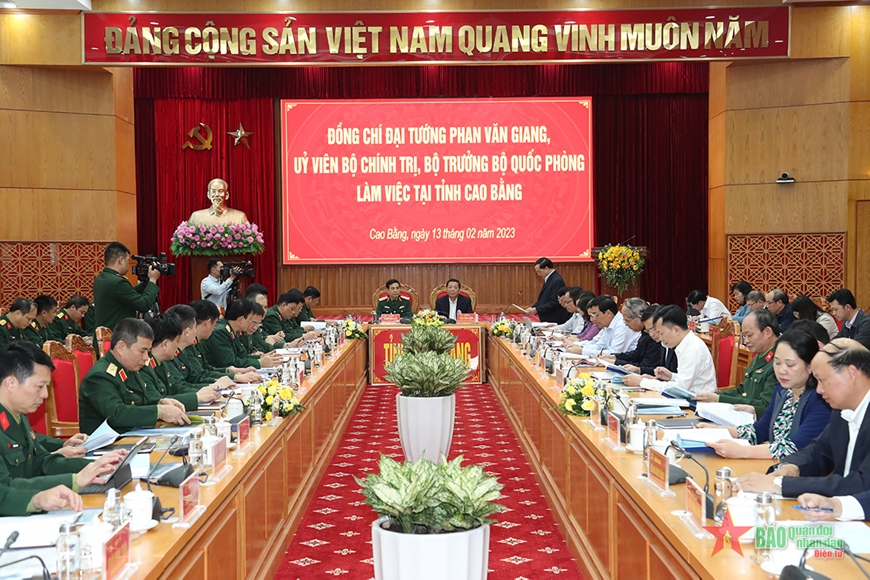 Đại tướng Phan Văn Giang làm việc với Tỉnh ủy Cao Bằng