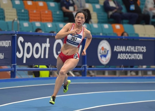 Nguyễn Thị Huyền giành huy chương bạc 400m ở giải châu Á