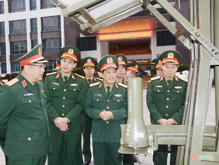 Thượng tướng Phạm Hoài Nam thăm và làm việc tại Binh chủng Hóa học